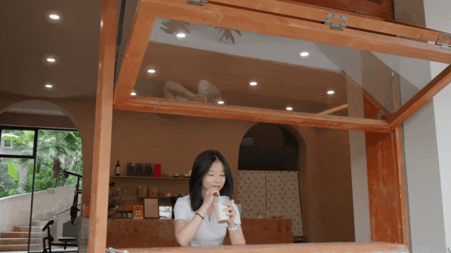 094633t3xc12n4rw4stkrx.gif